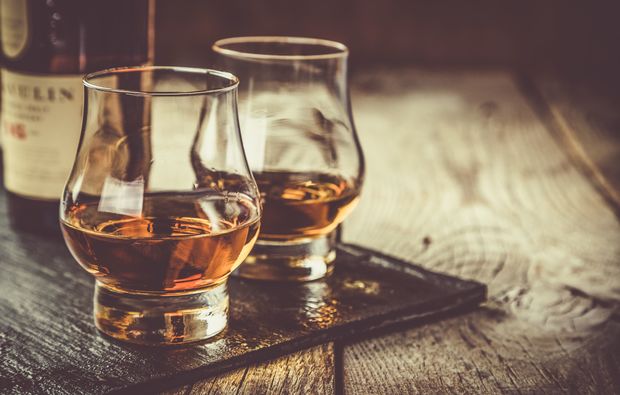 Whisky Tasting in Düsseldorf, 10 Sorten Whisky & Brotzeit